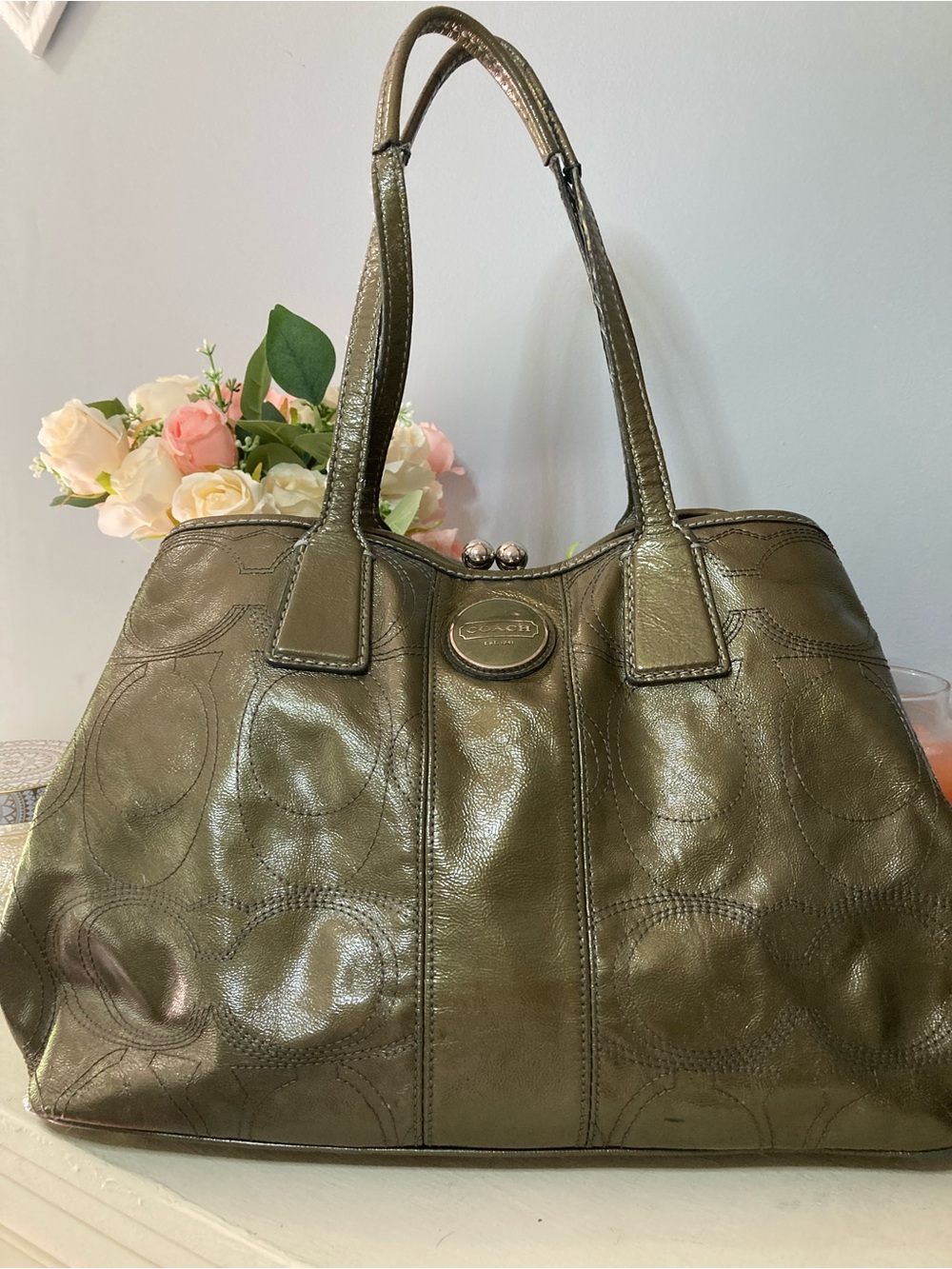 Coach Metallic Olive Green Leather Shoulder Tote w Kisslock